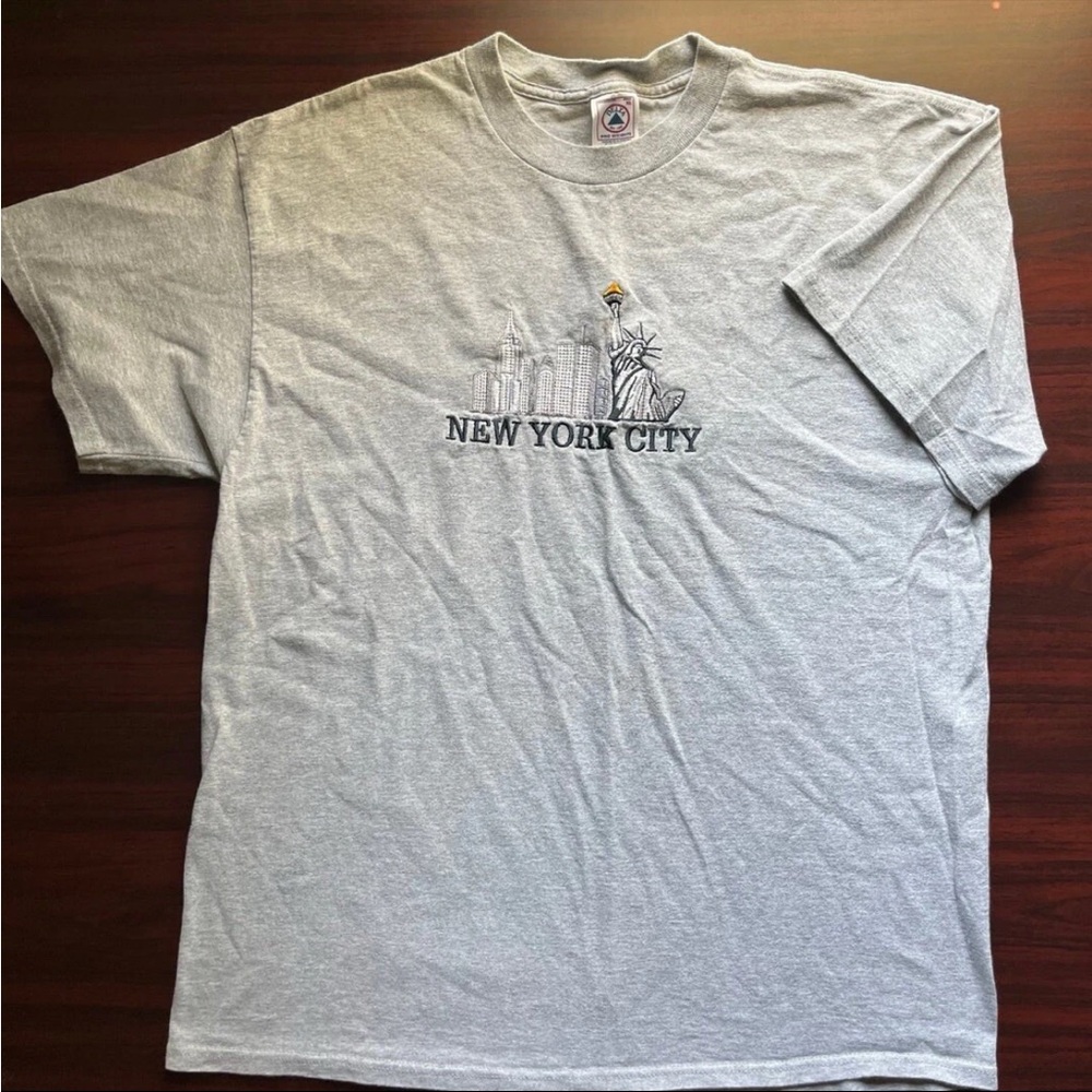 Vintage New York City SKYLINE Delta Twin Towers Gray Made In USA T-shirt Size XL